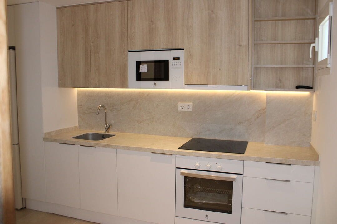 1 soverom Leilighet til salgs i Marbella - € 330 000 (Ref: 9921263)