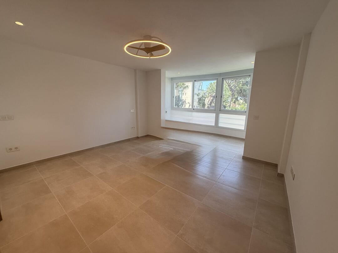 1 soverom Leilighet til salgs i Marbella - € 330 000 (Ref: 9921263)