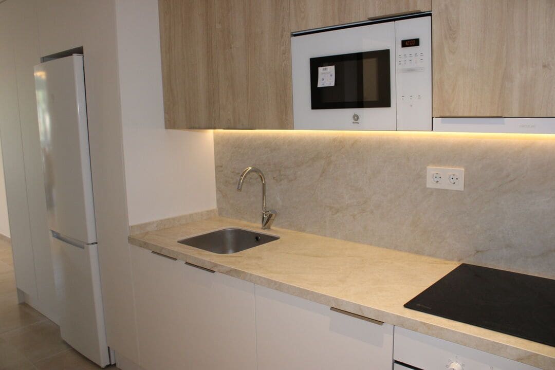 1 soverom Leilighet til salgs i Marbella - € 330 000 (Ref: 9921263)