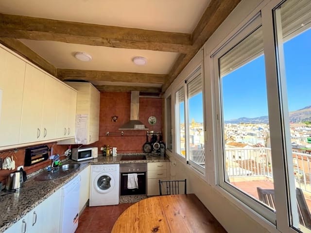 2 slaapkamer Penthouse te koop in Estepona - € 600.000 (Ref: 9921265)