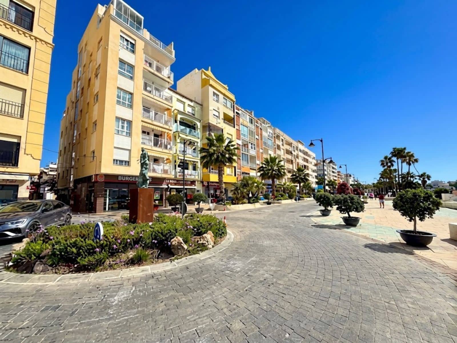 2 slaapkamer Penthouse te koop in Estepona - € 600.000 (Ref: 9921265)