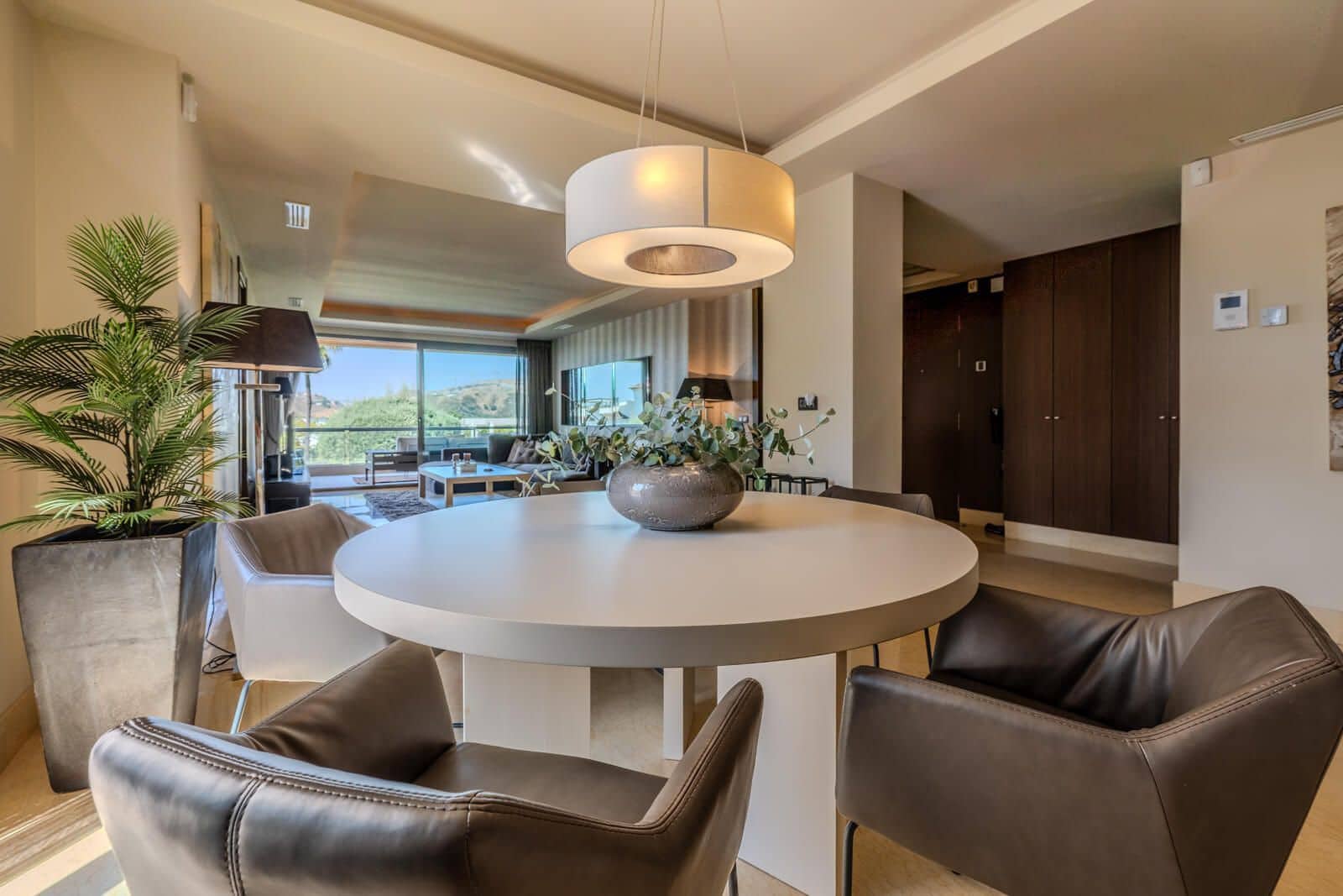 3 quarto Apartamento para venda em Benahavis - 850 000 € (Ref: 9921266)
