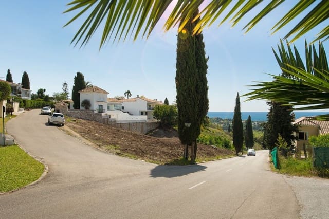 Tomt till salu i El Paraiso, Estepona - 1 050 000 € (Ref: 9921269)