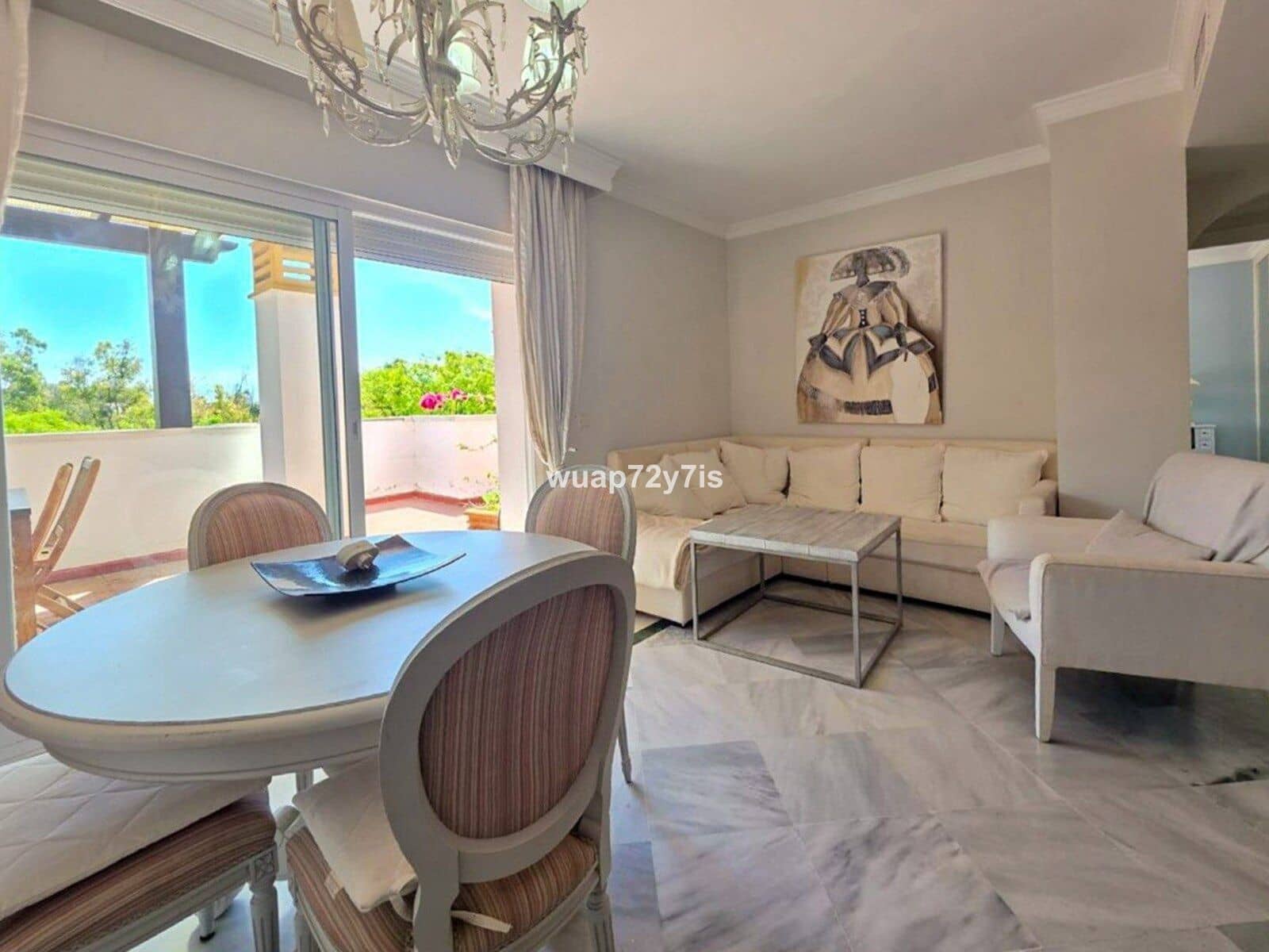 Ático de 2 habitaciones en Nueva Andalucia en venta - 534.000 € (Ref: 9921271)