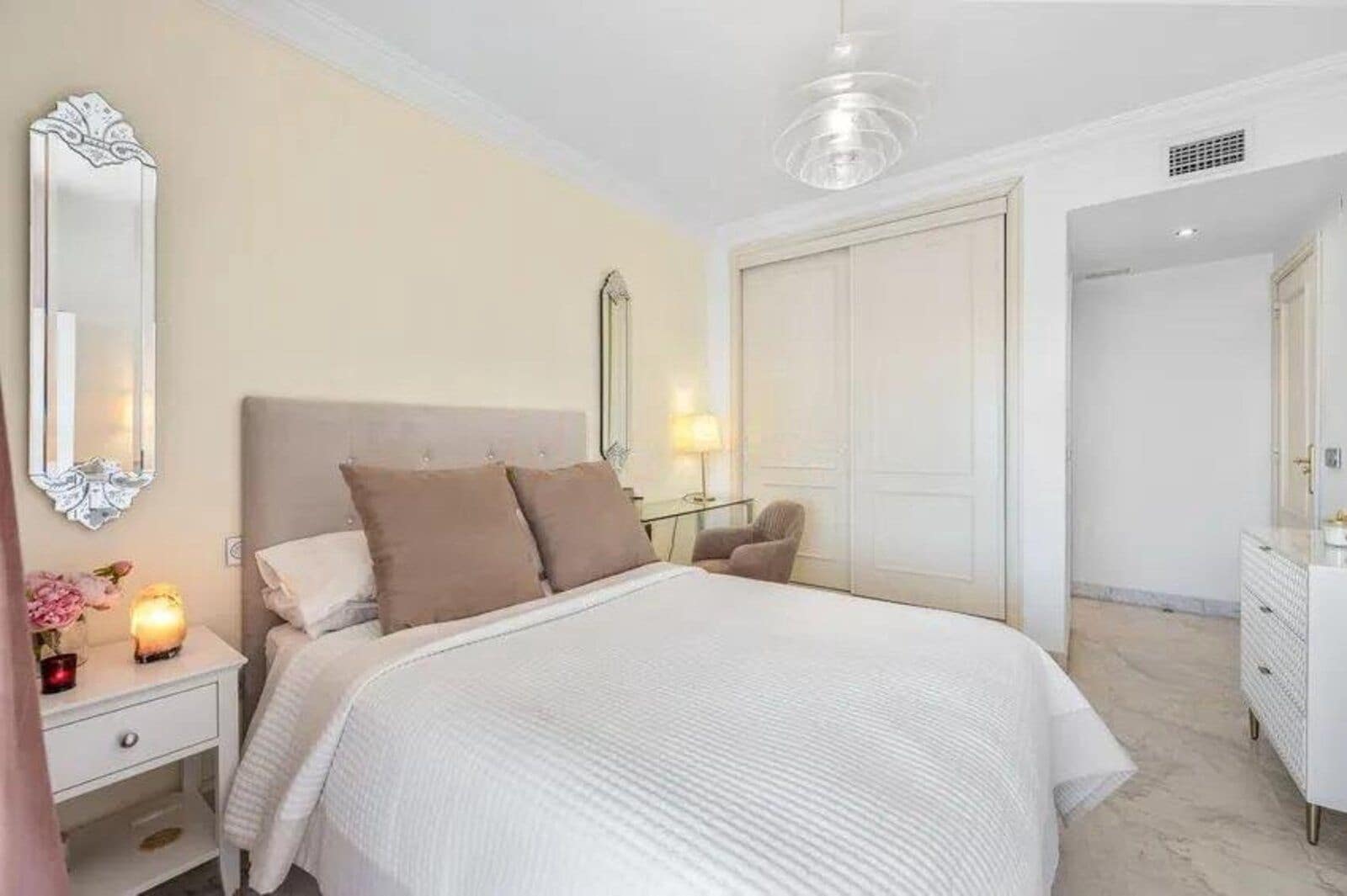 2 soveværelse Lejlighed til salg i Puerto Banus - € 885.000 (Ref: 9921273)