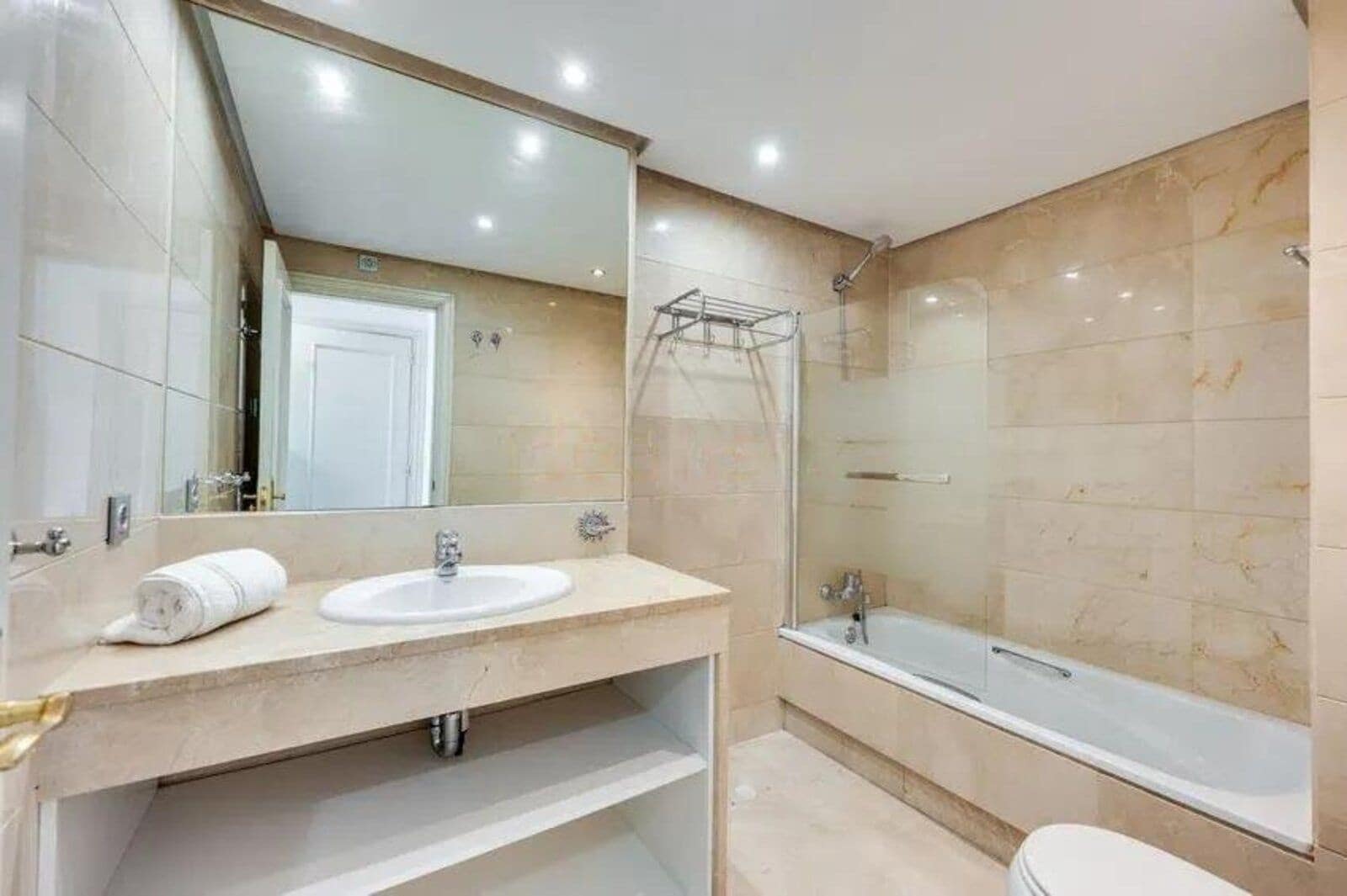 2 soveværelse Lejlighed til salg i Puerto Banus - € 885.000 (Ref: 9921273)