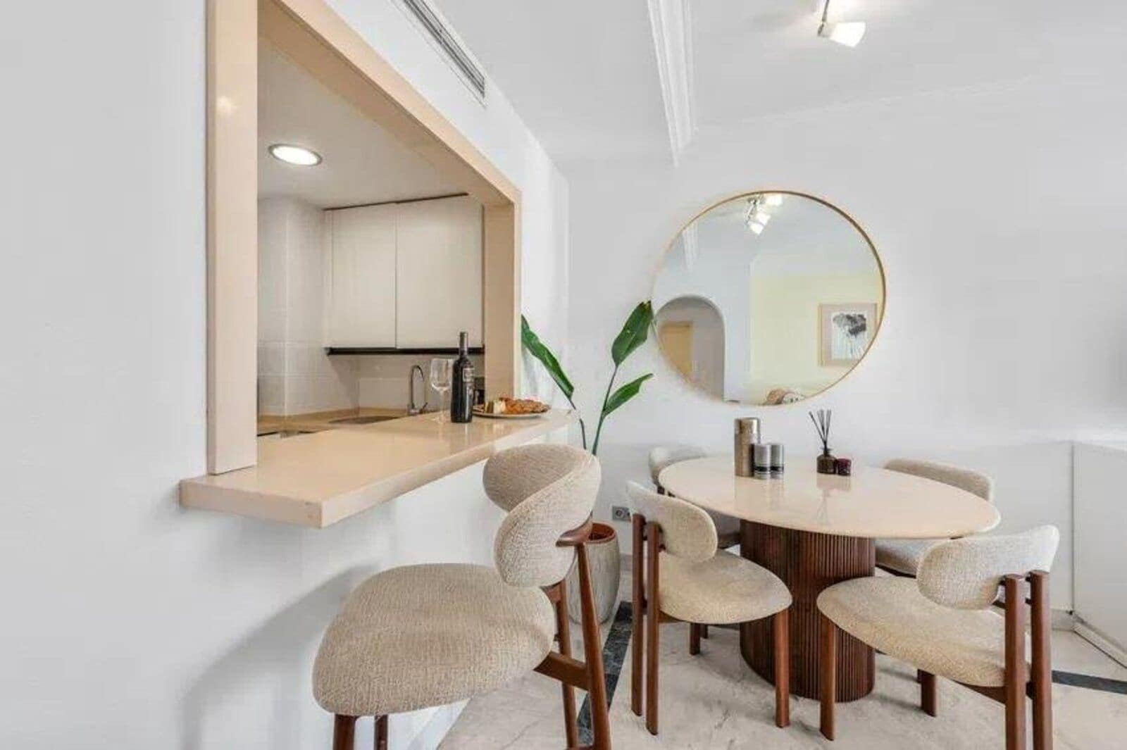 2 soveværelse Lejlighed til salg i Puerto Banus - € 885.000 (Ref: 9921273)