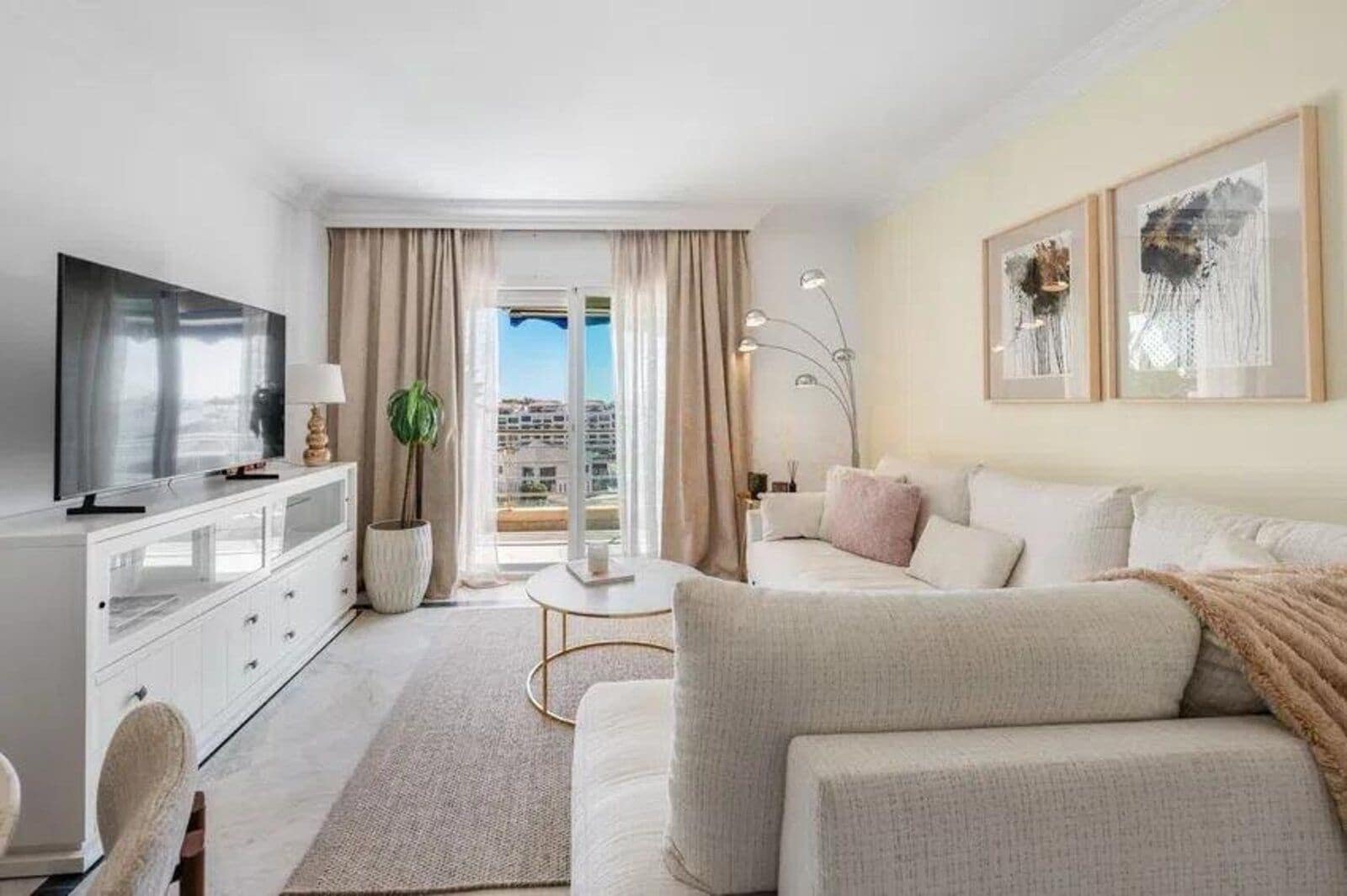 2 soveværelse Lejlighed til salg i Puerto Banus - € 885.000 (Ref: 9921273)