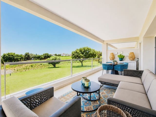 3 soveværelse Lejlighed til salg i San Roque - € 595.000 (Ref: 9921274)