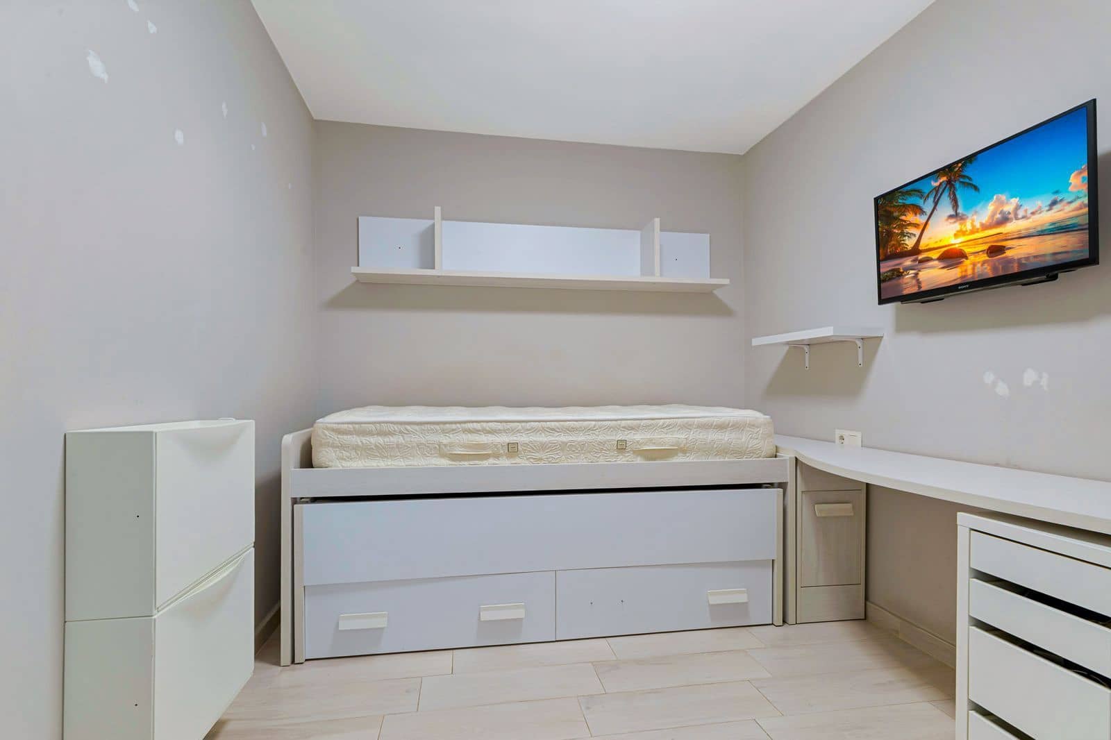 4 bedroom Beach Apartment for sale in La Cala de Mijas - € 444,500 (Ref: 9921286)