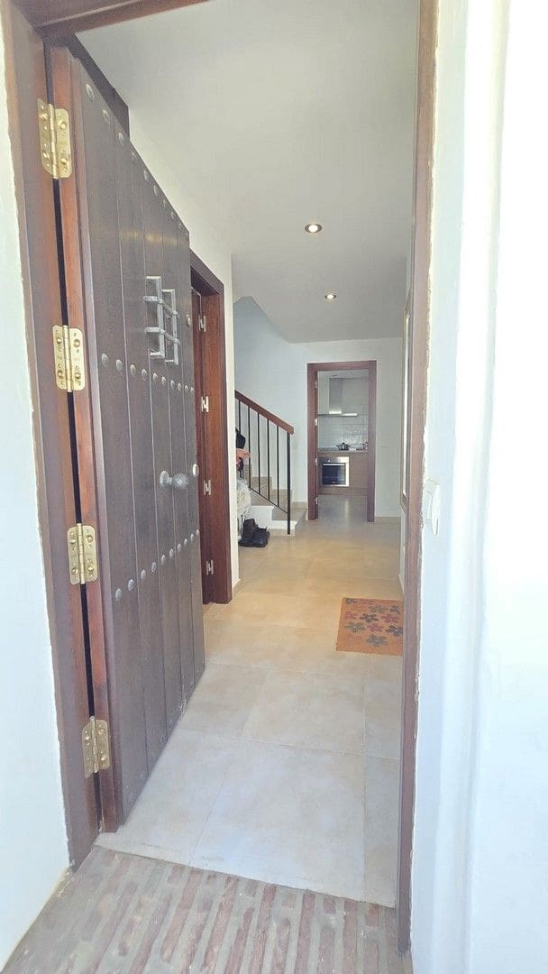 Ático de 3 habitaciones en Marbella en venta - 560.000 € (Ref: 9921291)