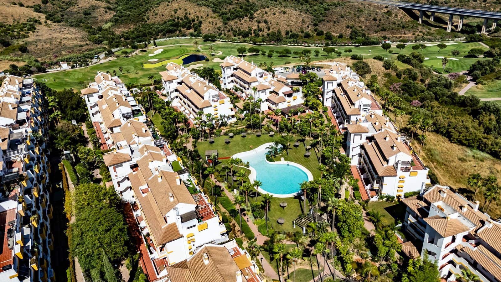 2 bedroom Apartment for sale in La Cala de Mijas - € 315,000 (Ref: 9921295)