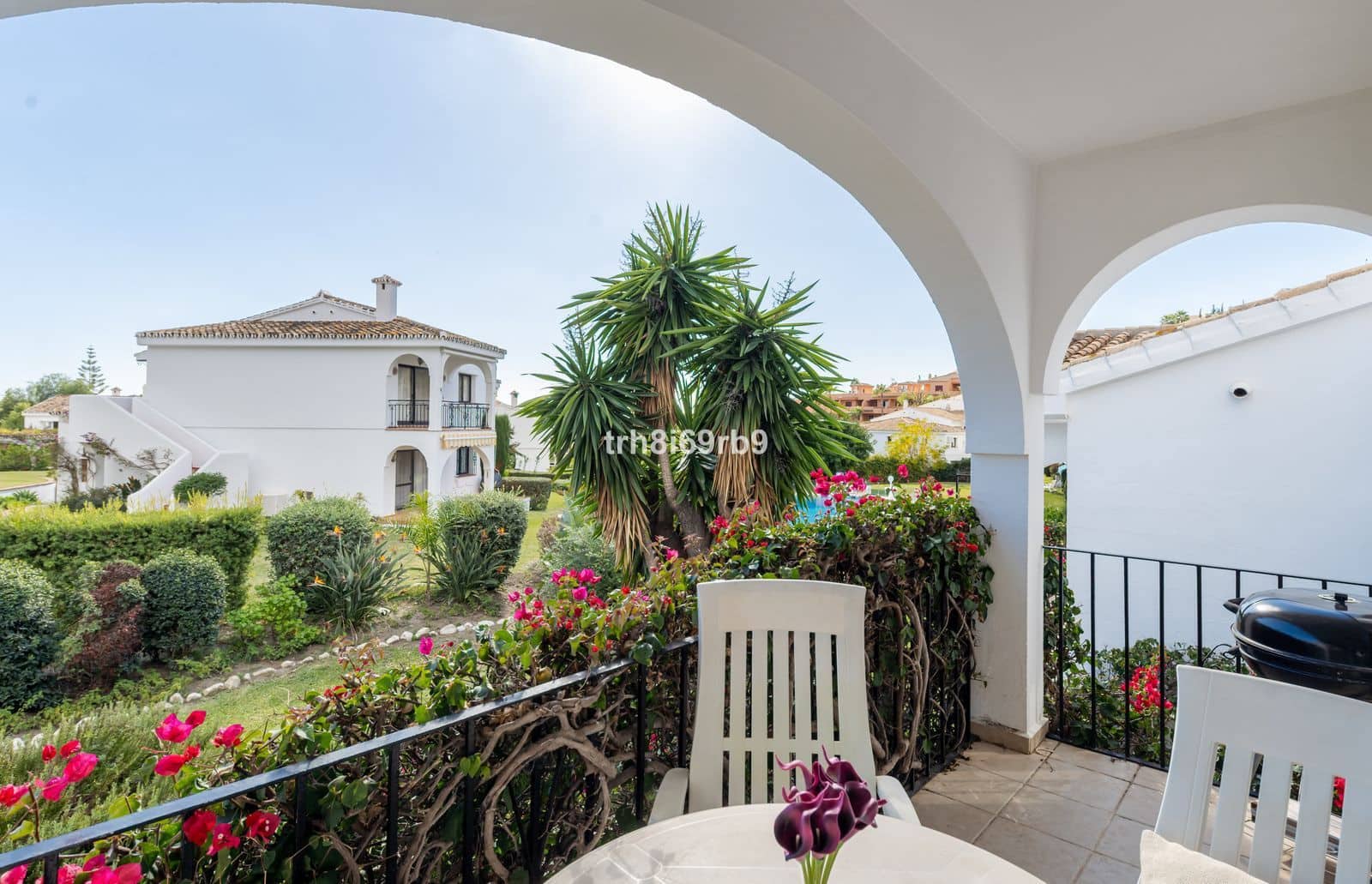 2 soverom Leilighet til salgs i Benahavis - € 315 000 (Ref: 9921300)