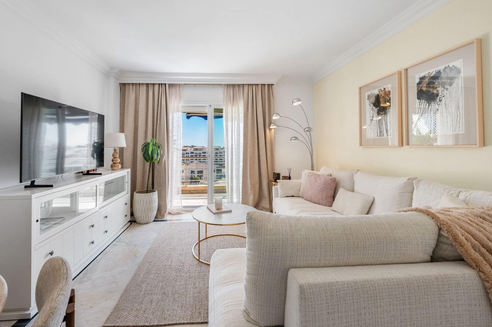 2 quarto Apartamento para venda em Puerto Banus - 885 000 € (Ref: 9921303)