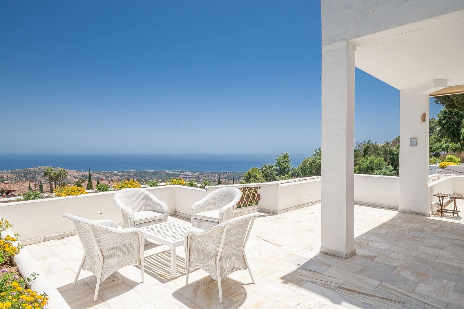 3 bedroom Apartment for sale in La Mairena - € 495,000 (Ref: 9921305)