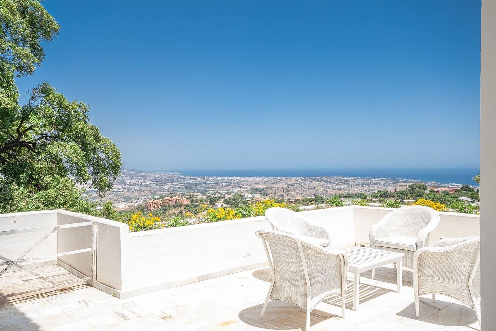 3 bedroom Apartment for sale in La Mairena - € 495,000 (Ref: 9921305)