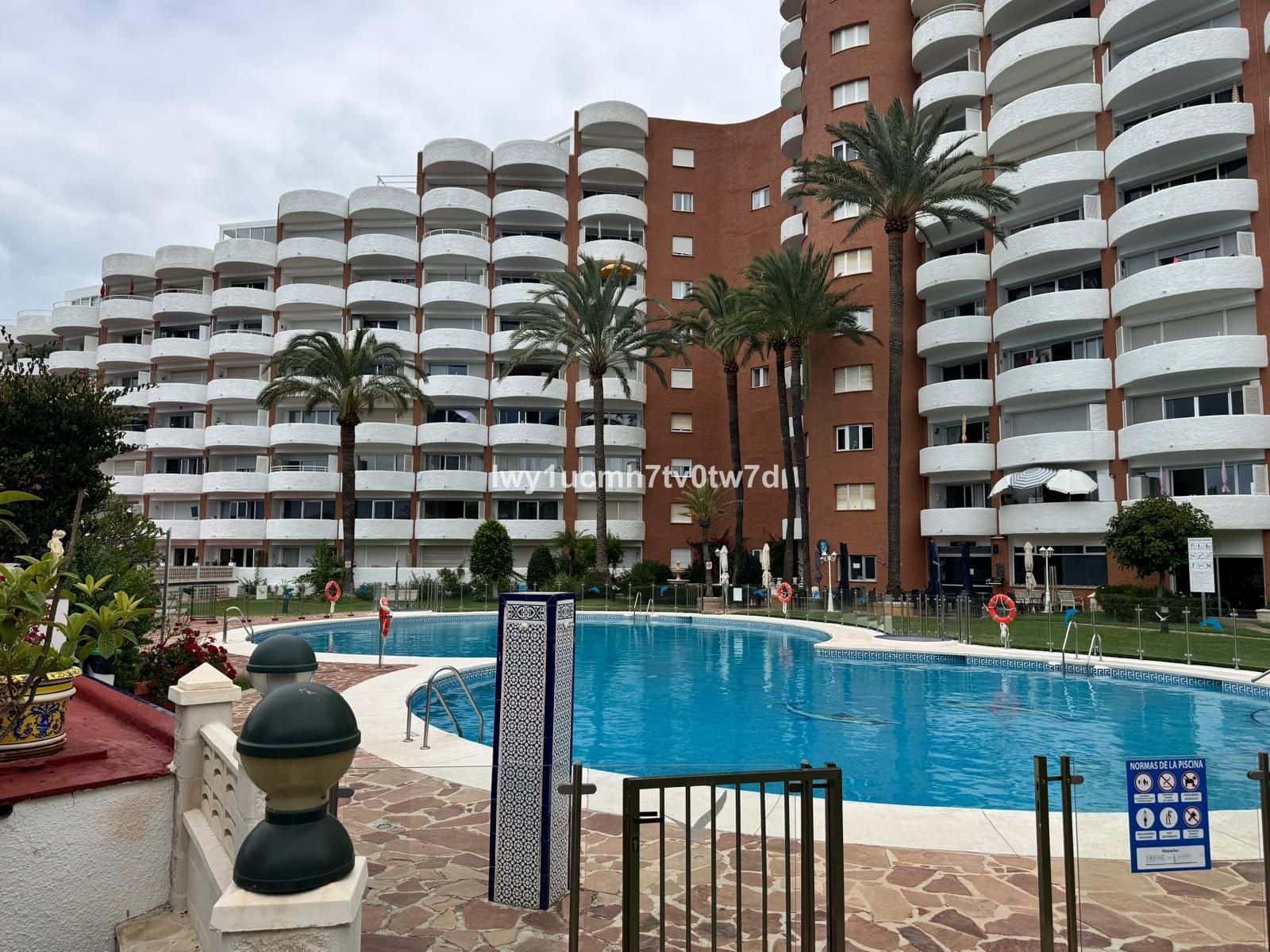 Studio for sale in Marbella - € 298,000 (Ref: 9921306)