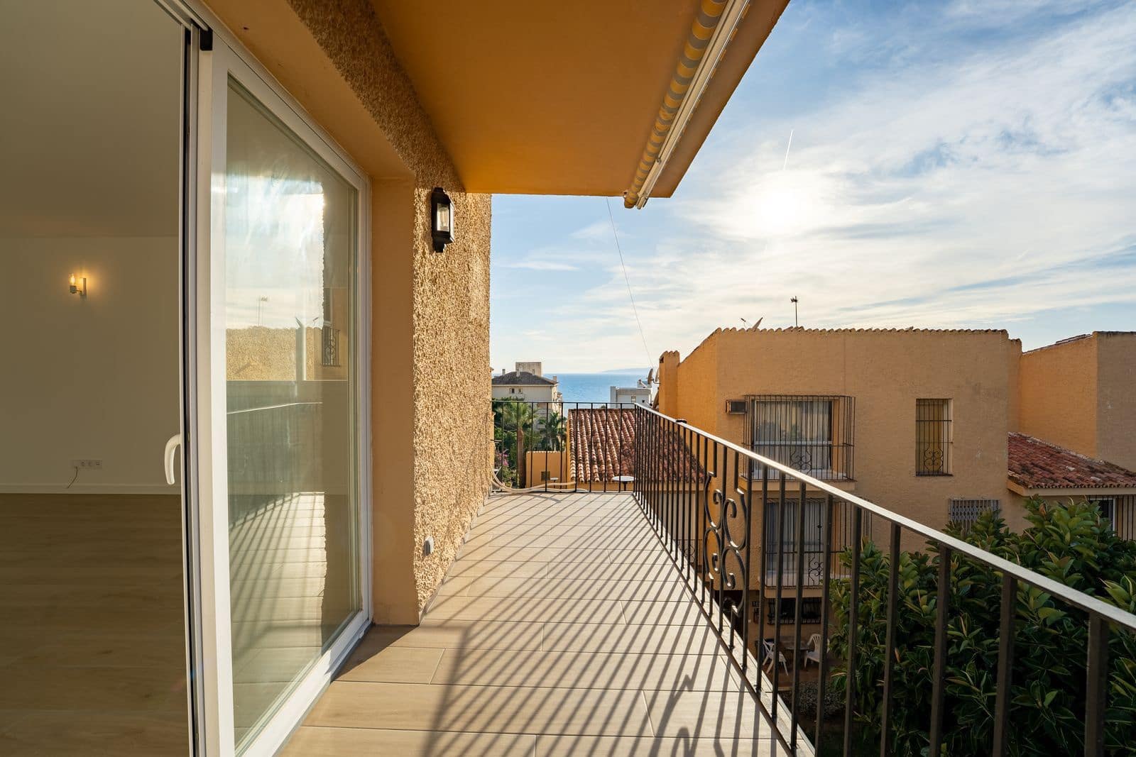 2 chambre Appartement à vendre à Estepona - 340 000 € (Ref: 9921308)