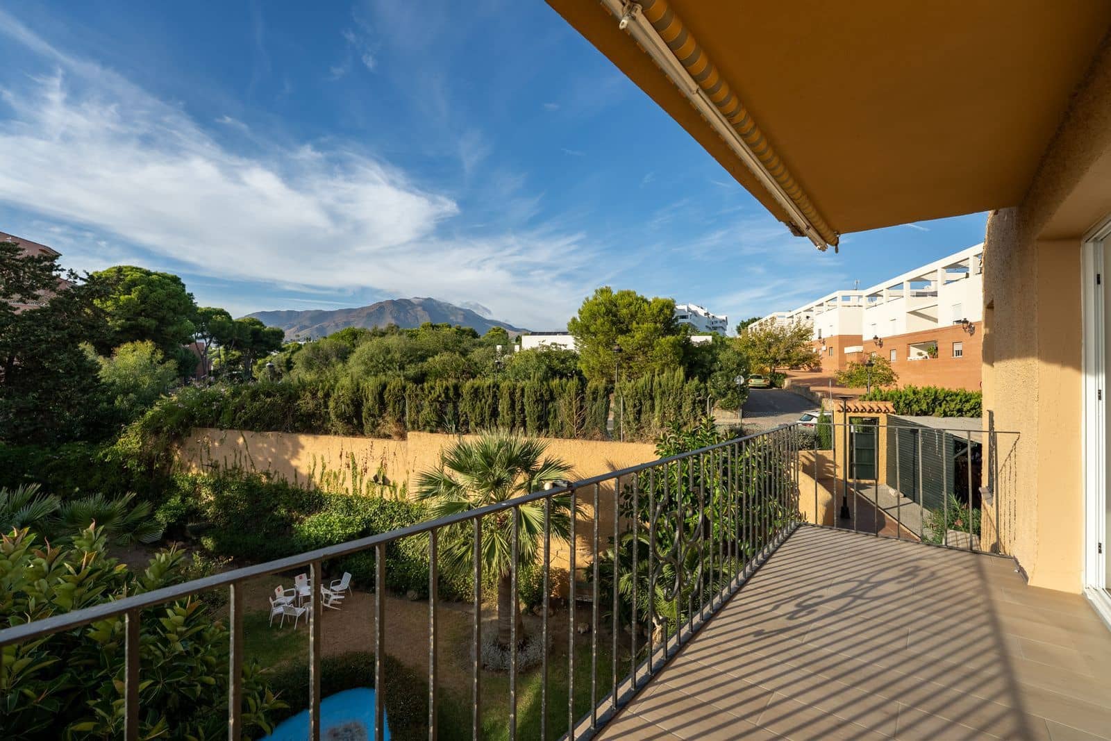 2 chambre Appartement à vendre à Estepona - 340 000 € (Ref: 9921308)