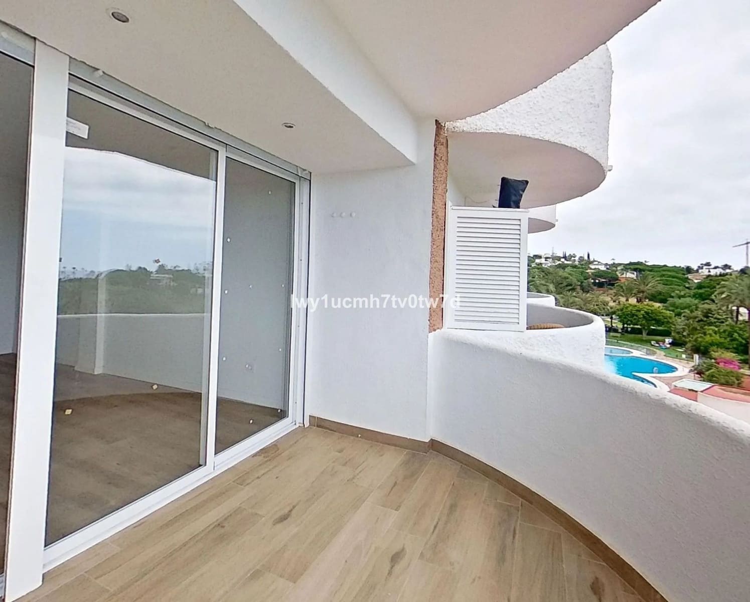 Studio for sale in Marbella - € 319,000 (Ref: 9921317)