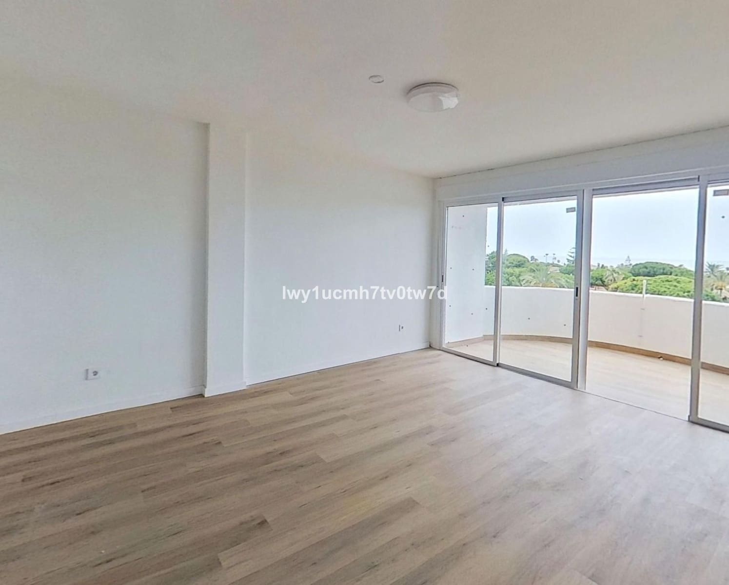 Studio for sale in Marbella - € 319,000 (Ref: 9921317)