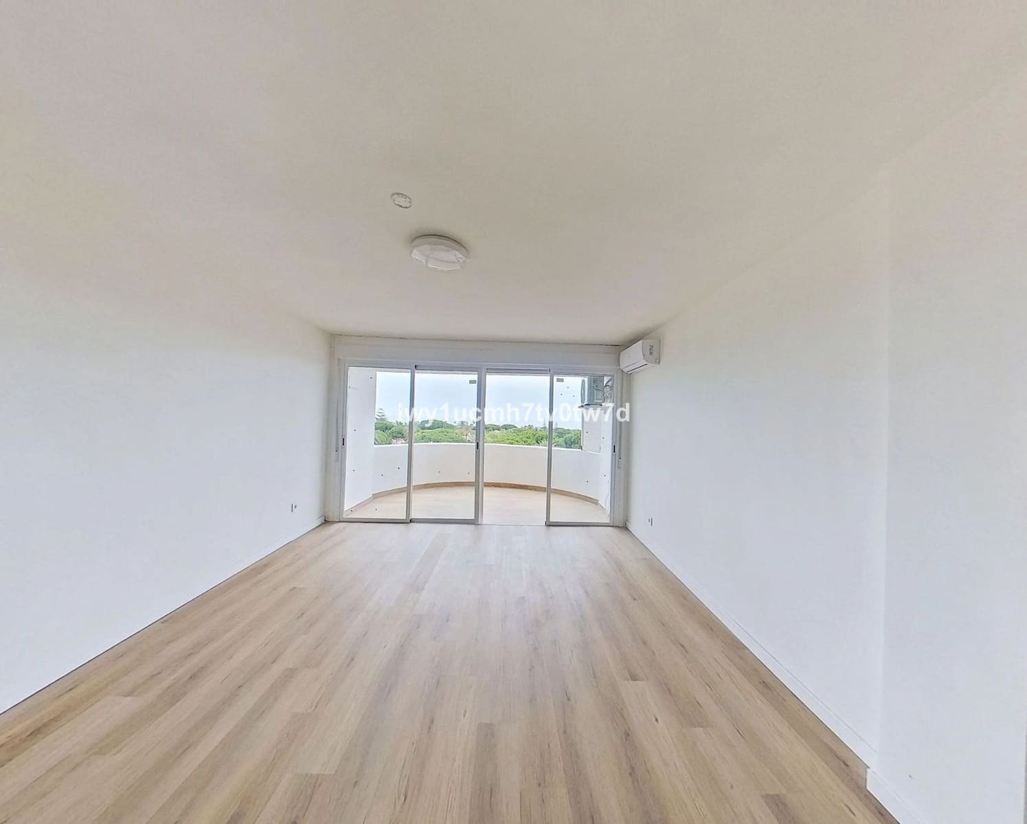 Studio for sale in Marbella - € 319,000 (Ref: 9921317)