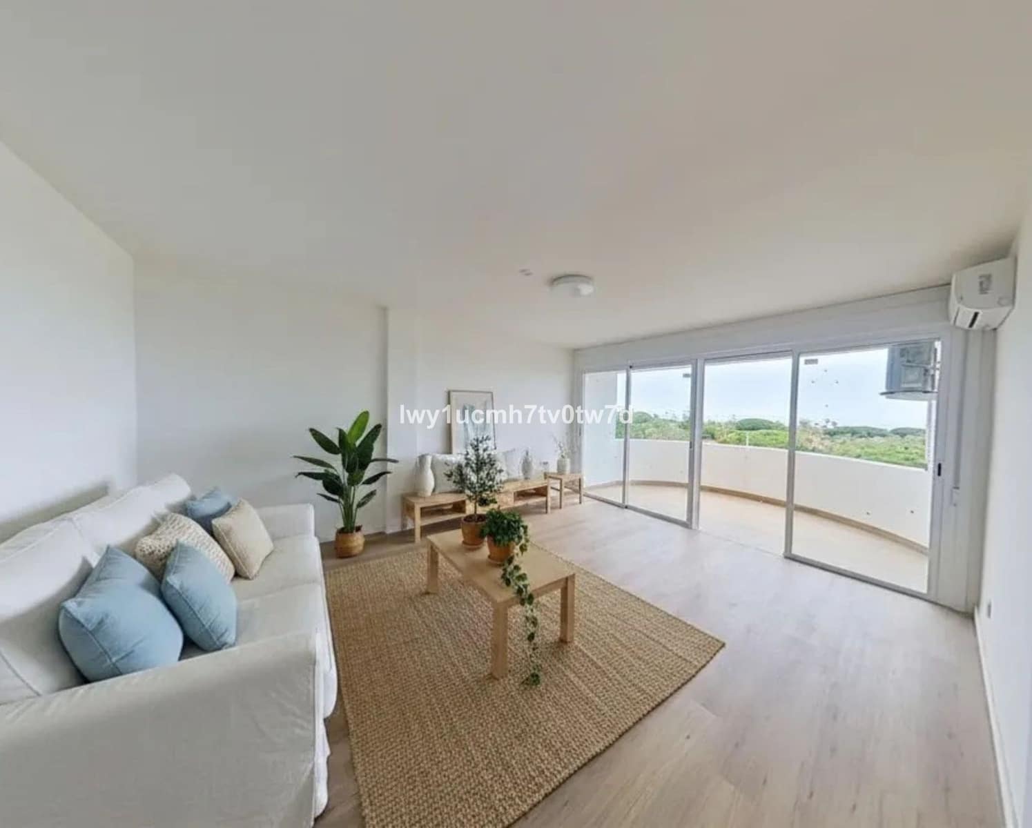 Studio for sale in Marbella - € 319,000 (Ref: 9921317)