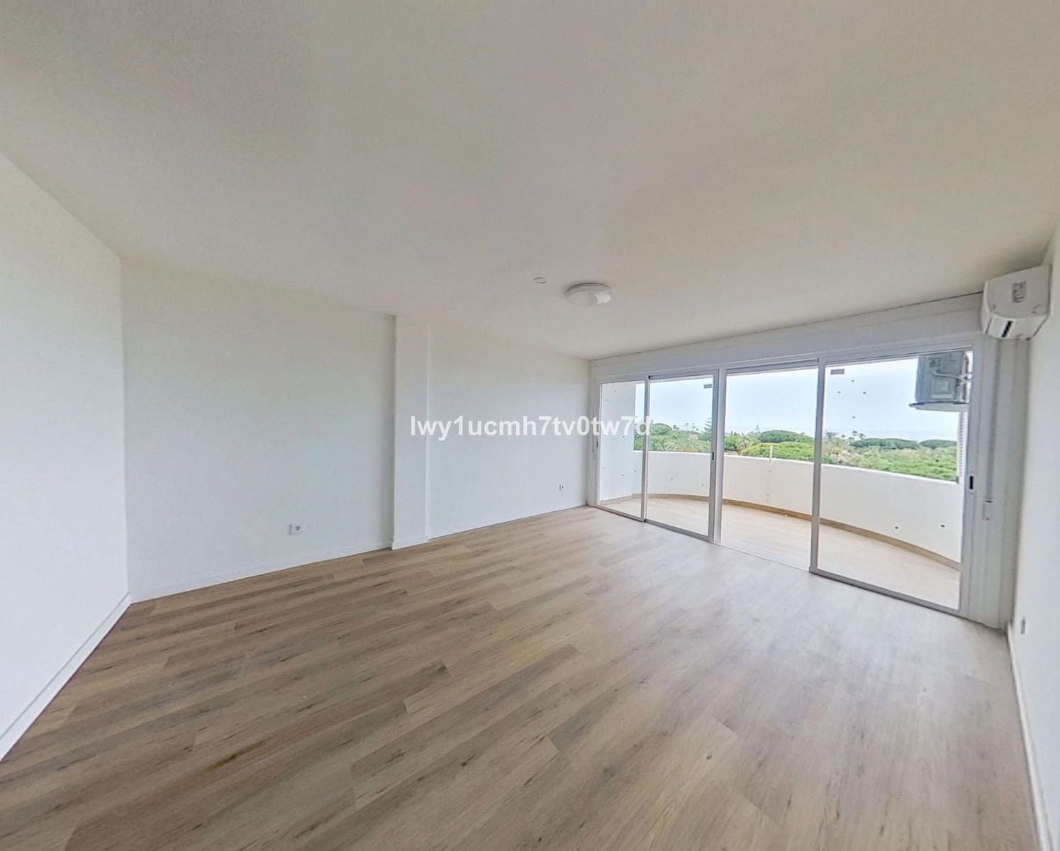 Studio for sale in Marbella - € 319,000 (Ref: 9921317)