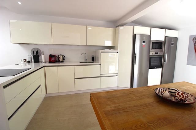 4 sypialnia Dom blizniak na sprzedaż w Aloha Golf, Marbella - 895 000 € (Ref: 9921318)