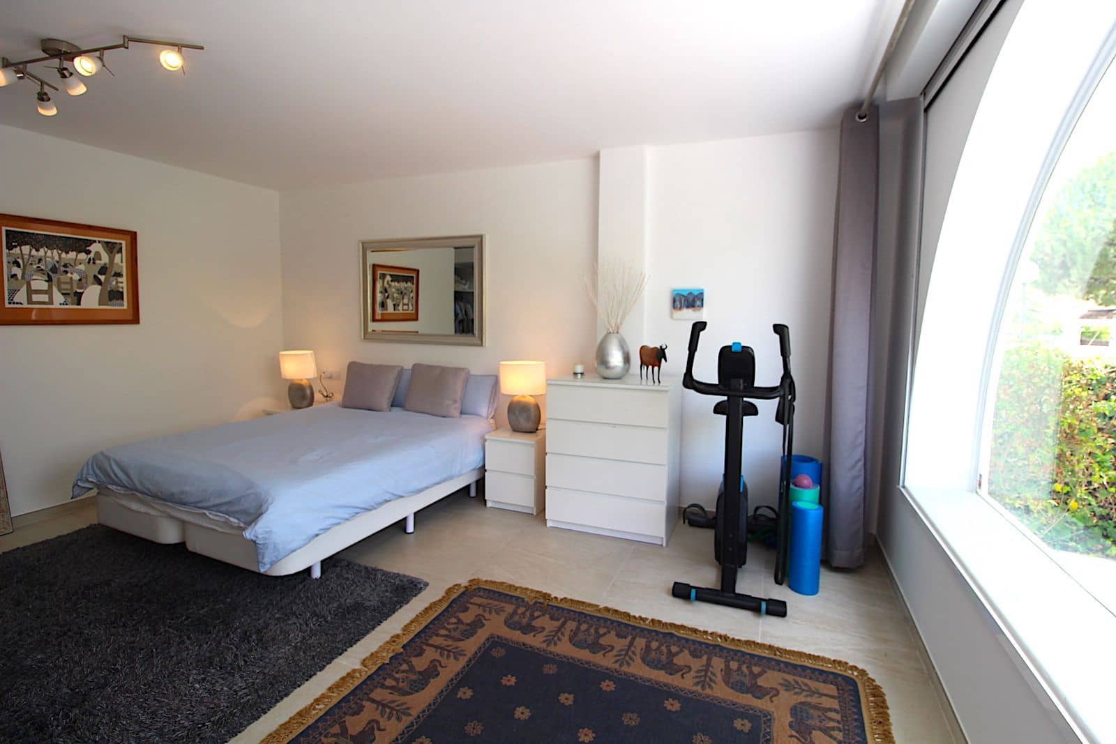 4 quarto Moradia Geminada para venda em Aloha Golf - 895 000 € (Ref: 9921318)