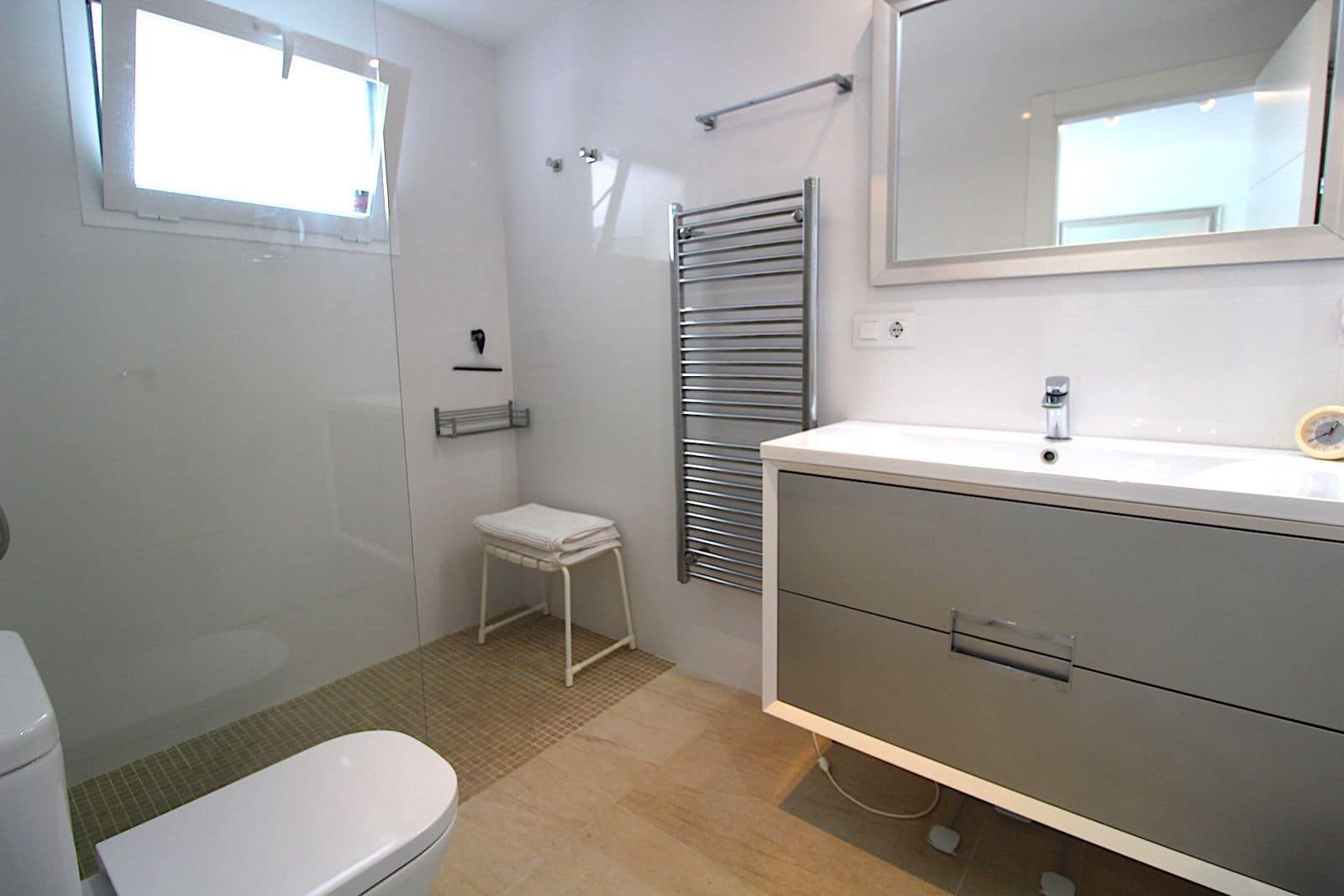 4 quarto Moradia Geminada para venda em Aloha Golf - 895 000 € (Ref: 9921318)