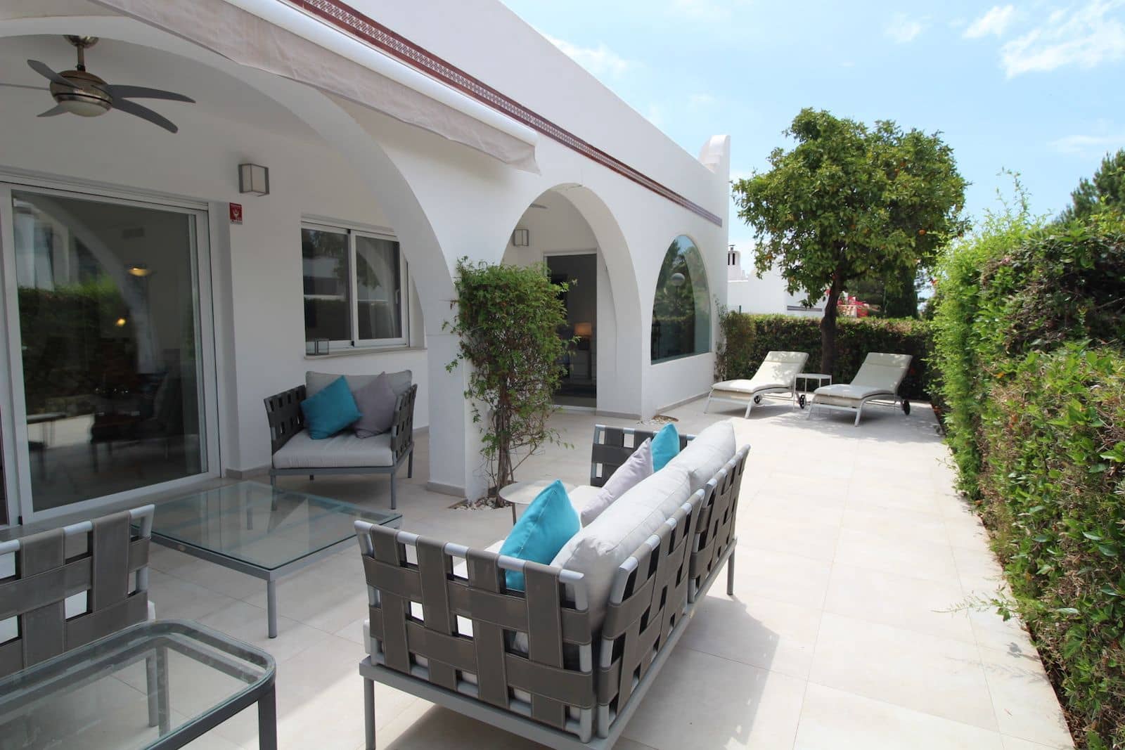 4 quarto Moradia Geminada para venda em Aloha Golf - 895 000 € (Ref: 9921318)