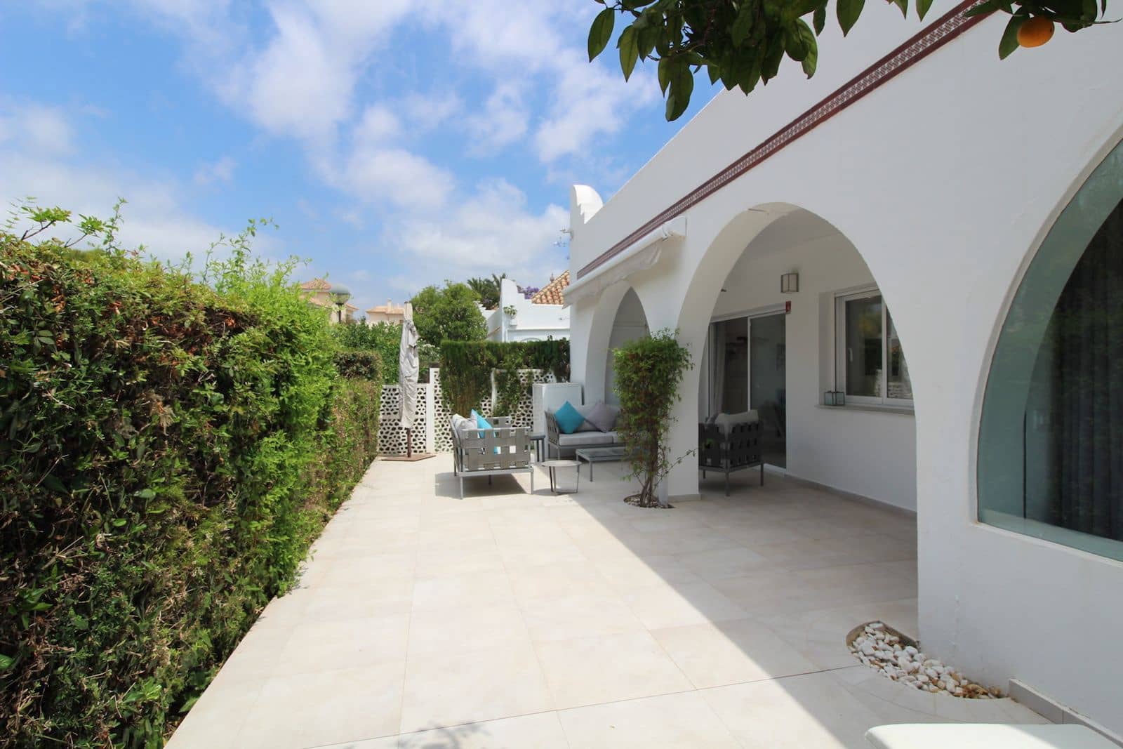 4 quarto Moradia Geminada para venda em Aloha Golf - 895 000 € (Ref: 9921318)