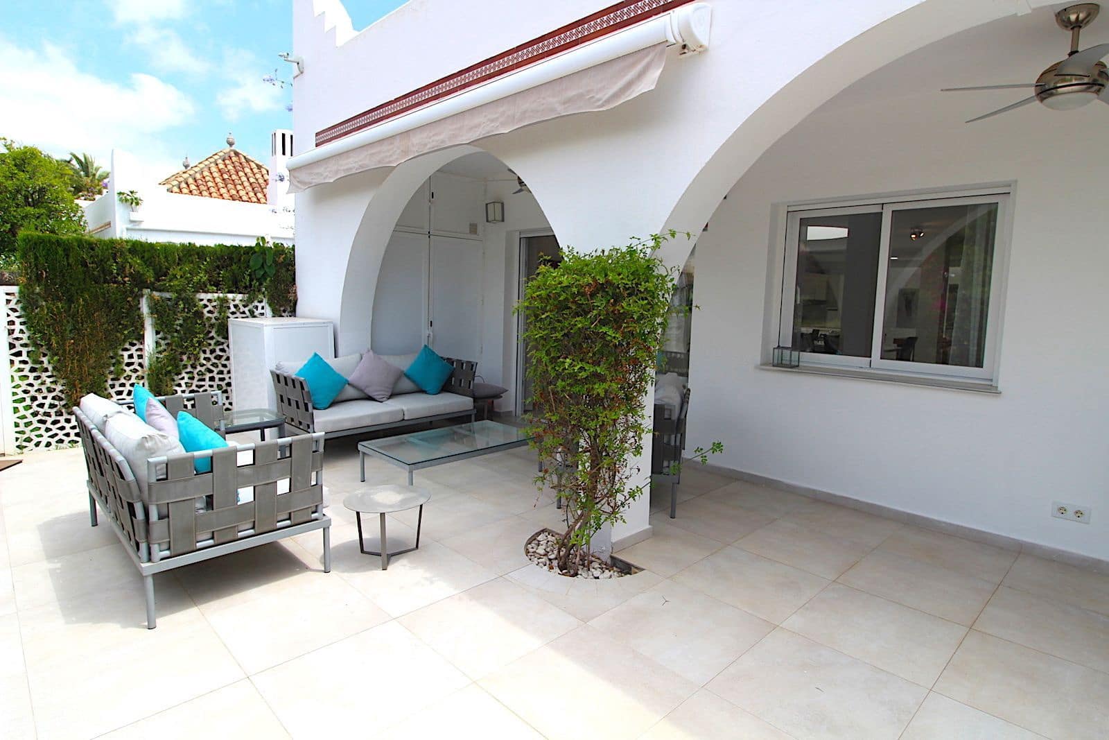 4 quarto Moradia Geminada para venda em Aloha Golf - 895 000 € (Ref: 9921318)