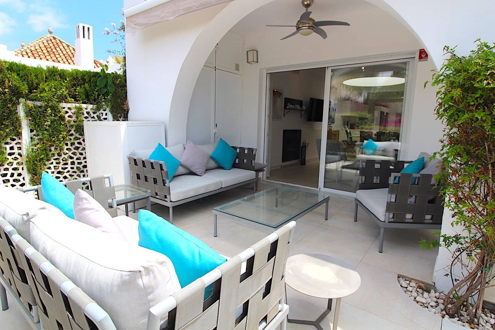 4 quarto Moradia Geminada para venda em Aloha Golf - 895 000 € (Ref: 9921318)