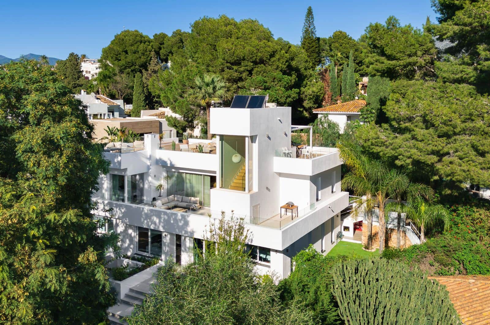5 camera da letto Villa in vendita in Nueva Andalucia - 2.190.000 € (Rif: 9921321)
