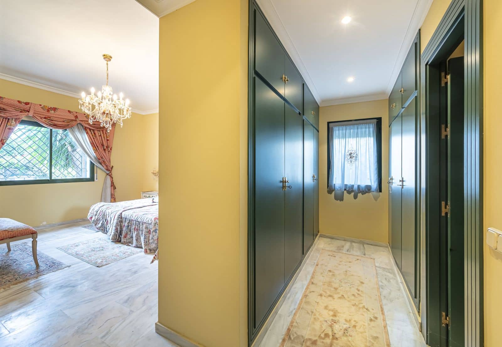 4 chambre Villa/Maison à vendre à Marbella - 2 500 000 € (Ref: 9921322)