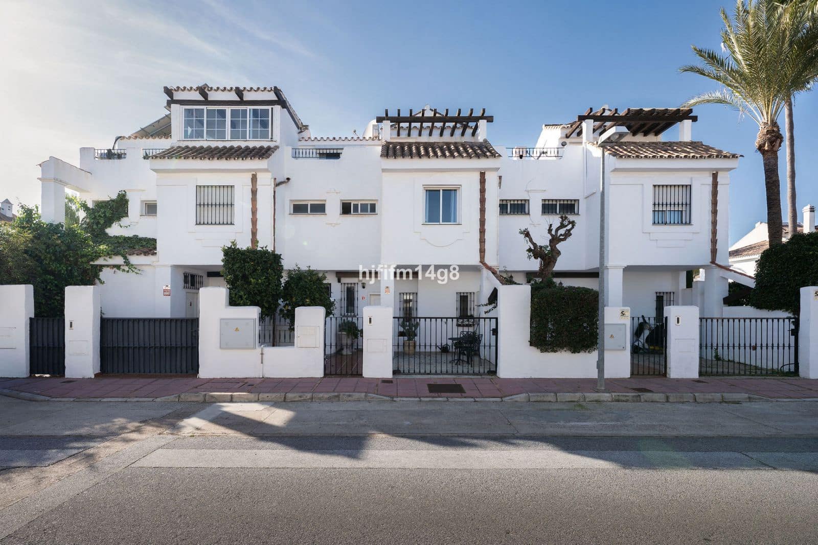 4 Zimmer Haus zu verkaufen in Nueva Andalucia - 650.000 € (Ref: 9933768)