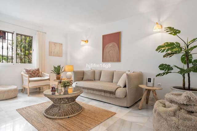 4 chambre Maison de Ville à vendre à Nueva Andalucia, Marbella - 650 000 € (Ref: 9933768)