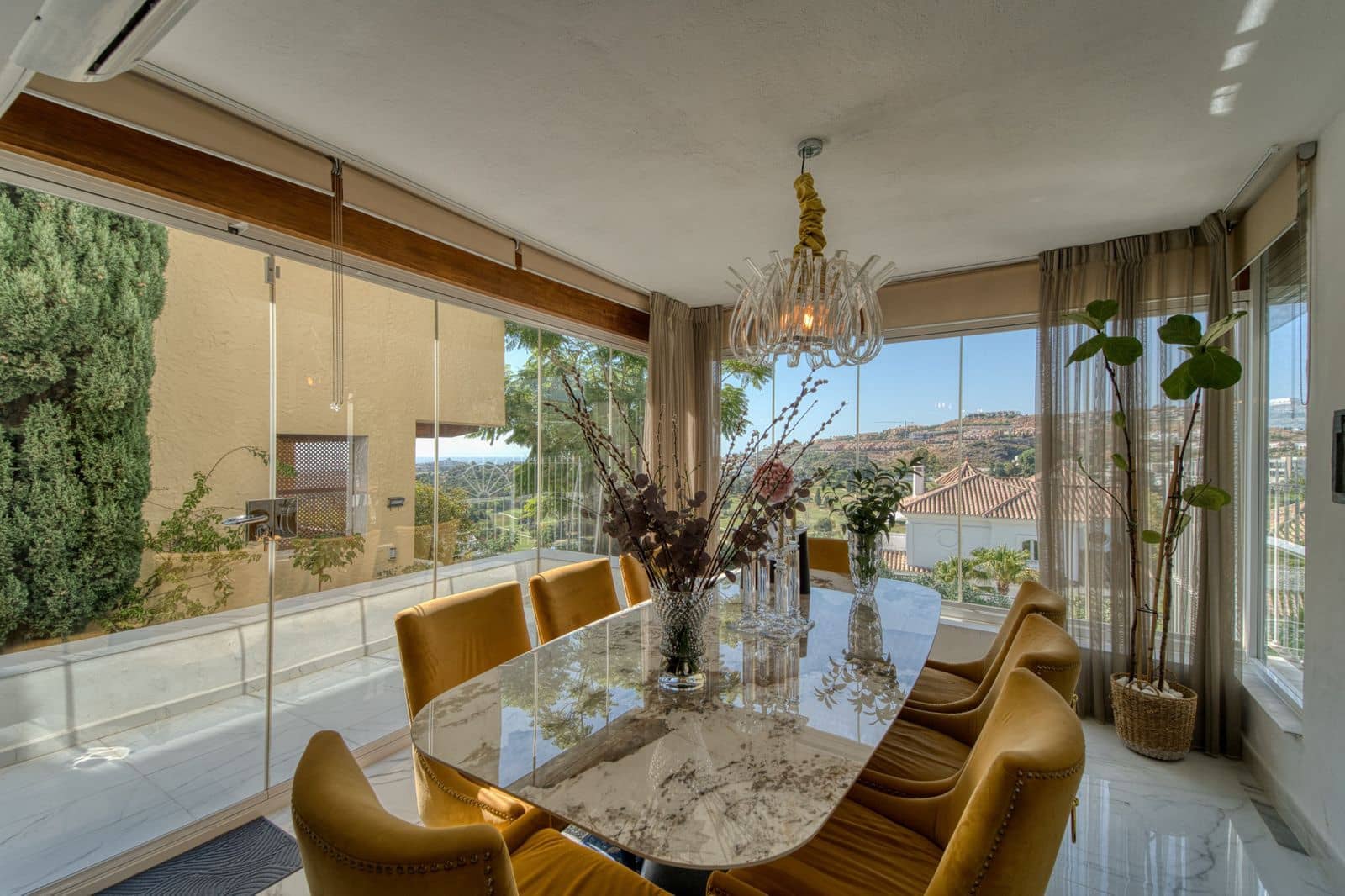 5 quarto Moradia para venda em Benahavis - 2 200 000 € (Ref: 9933769)