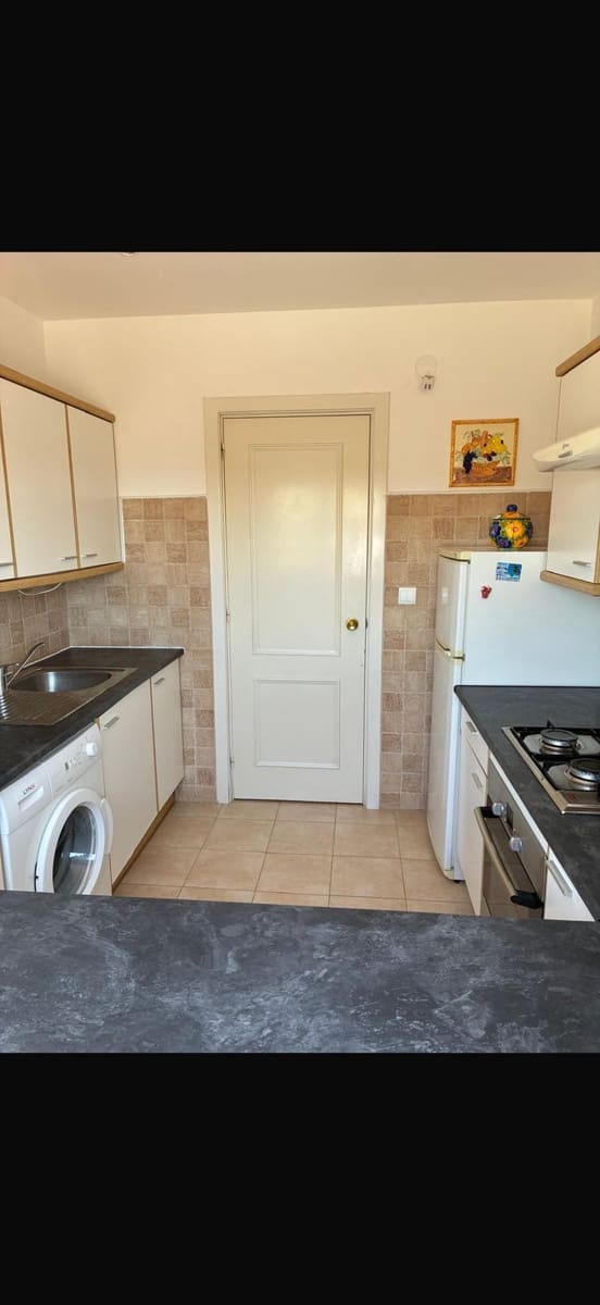 2 chambre Penthouse à vendre à Estepona - 295 000 € (Ref: 9933799)