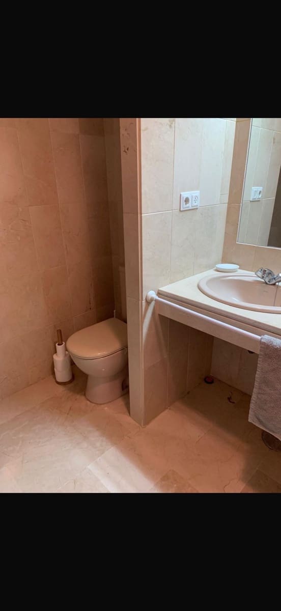2 chambre Penthouse à vendre à Estepona - 295 000 € (Ref: 9933799)