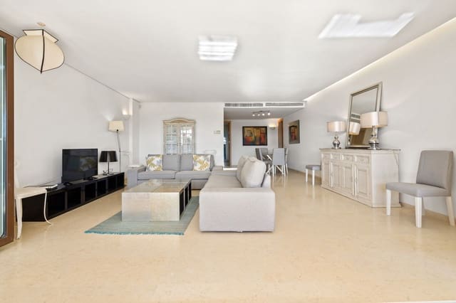 3 soveværelse Lejlighed til salg i Sotogrande Costa, San Roque - € 900.000 (Ref: 9933801)