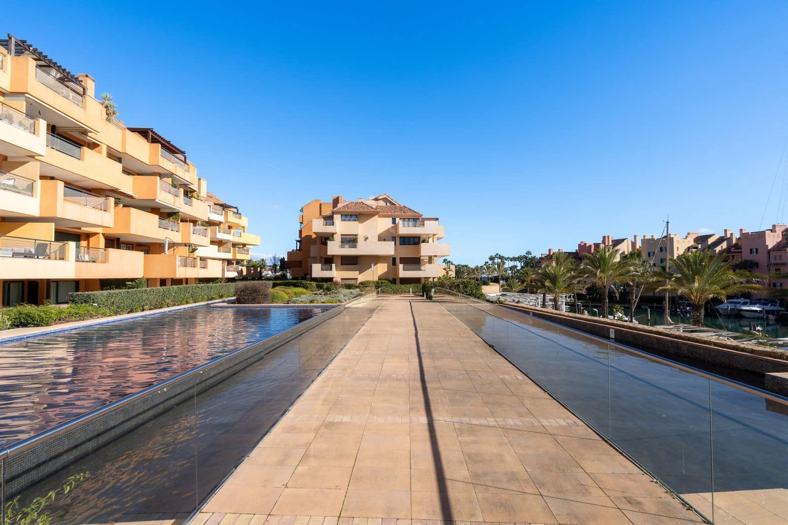 3 sypialnia Apartament na sprzedaż w Sotogrande - 900 000 € (Ref: 9933801)