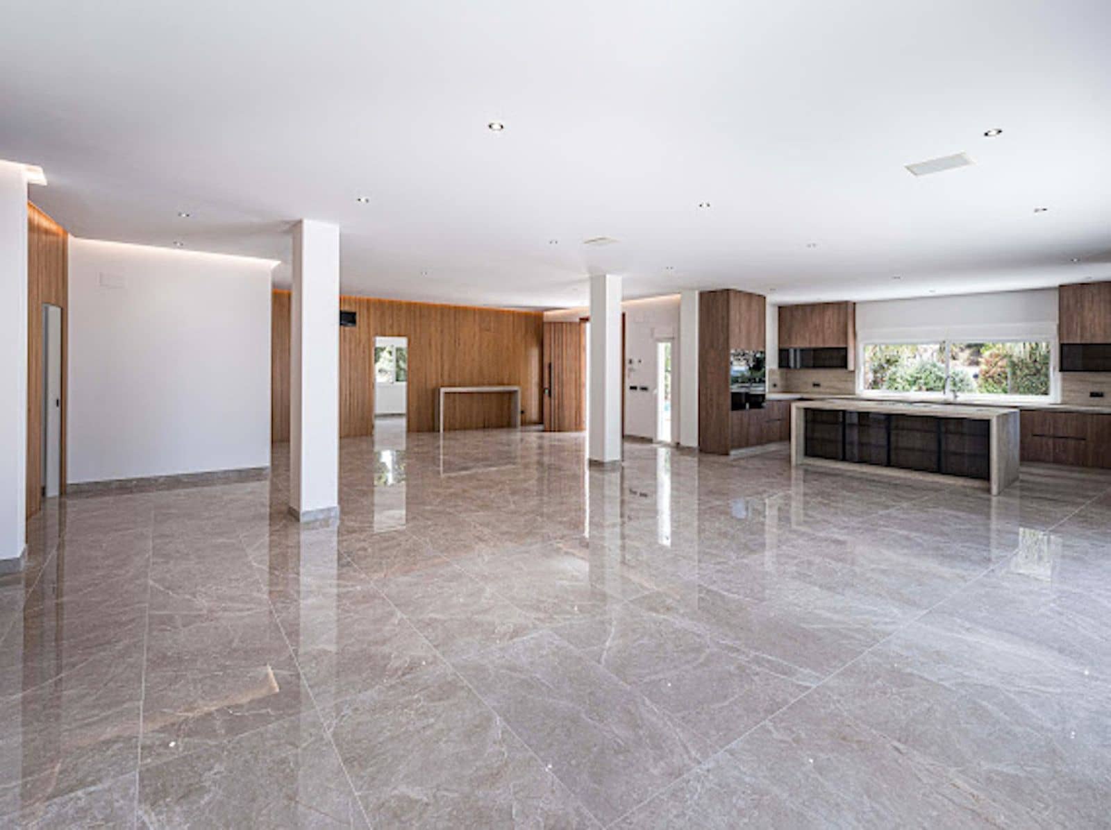 Chalet de 5 habitaciones en El Madroñal en venta - 3.600.000 € (Ref: 9933802)