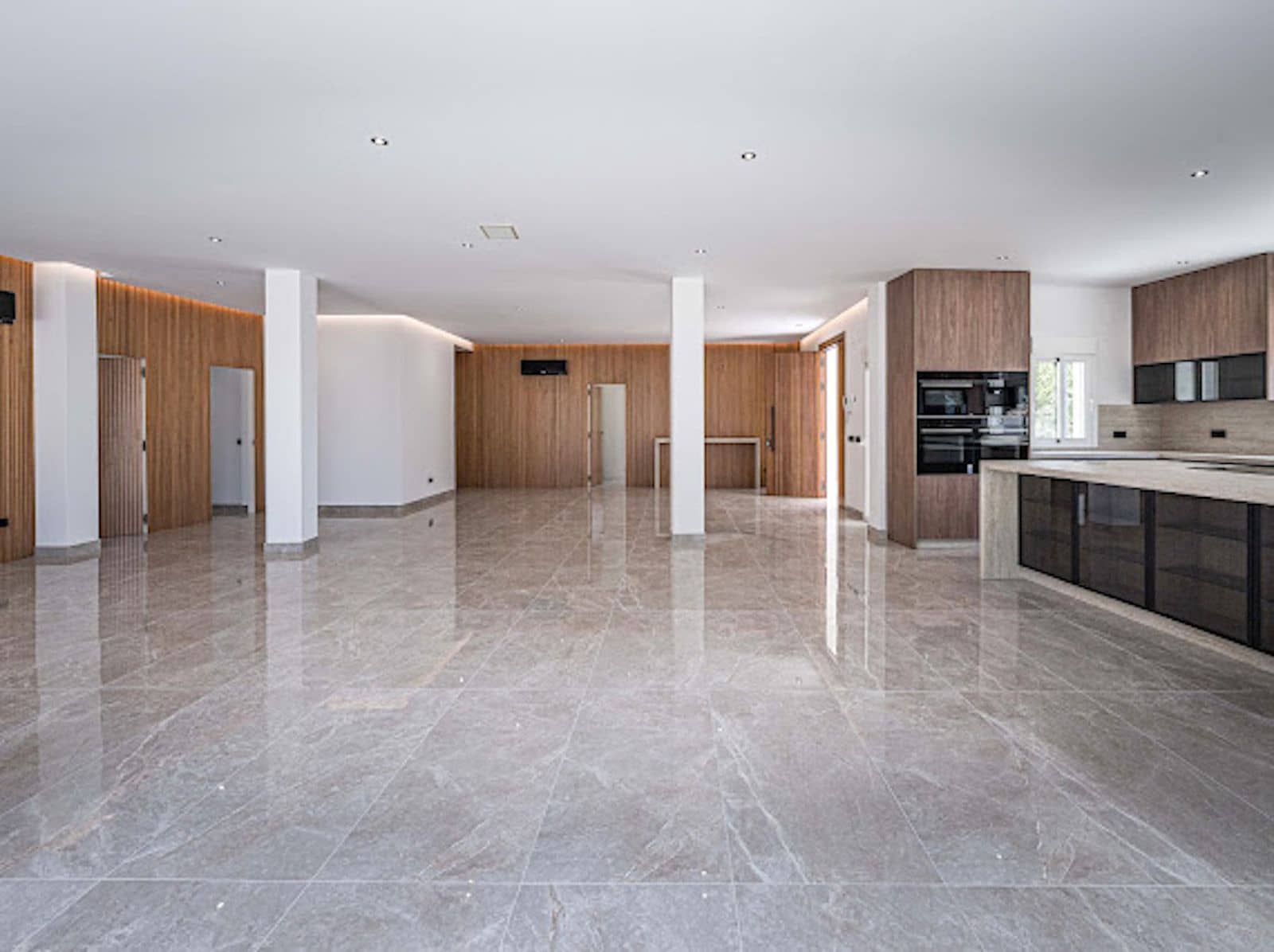 Chalet de 5 habitaciones en El Madroñal en venta - 3.600.000 € (Ref: 9933802)