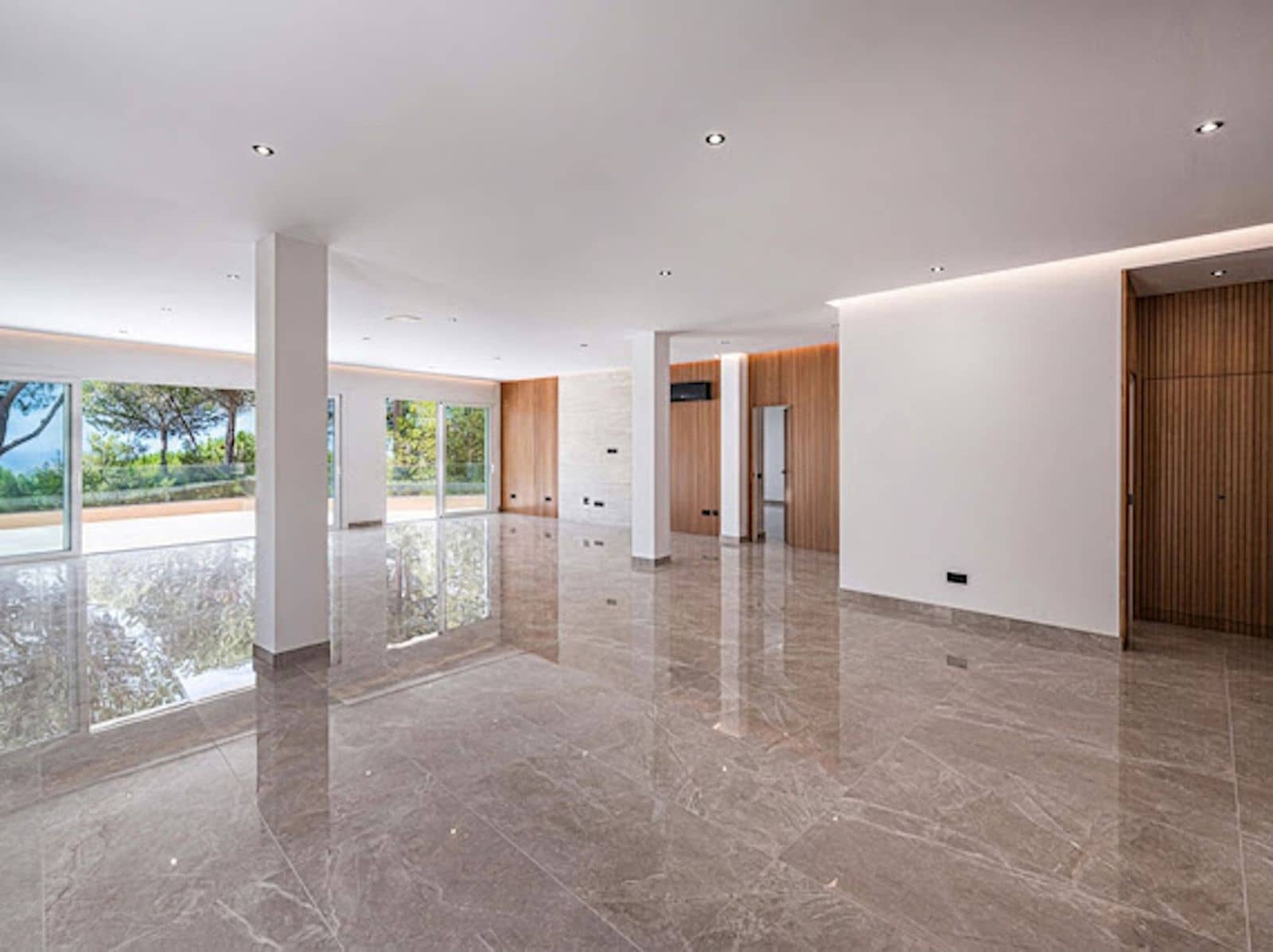 Chalet de 5 habitaciones en El Madroñal en venta - 3.600.000 € (Ref: 9933802)