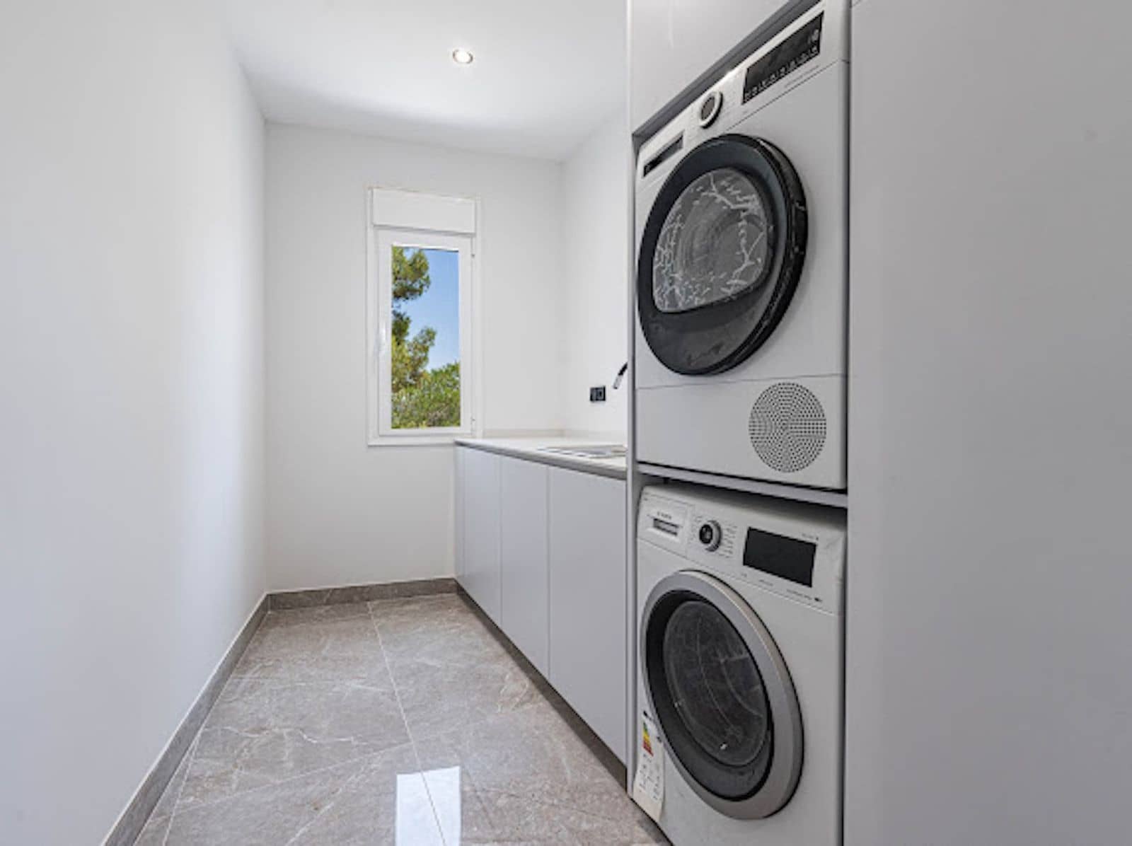 Chalet de 5 habitaciones en El Madroñal en venta - 3.600.000 € (Ref: 9933802)