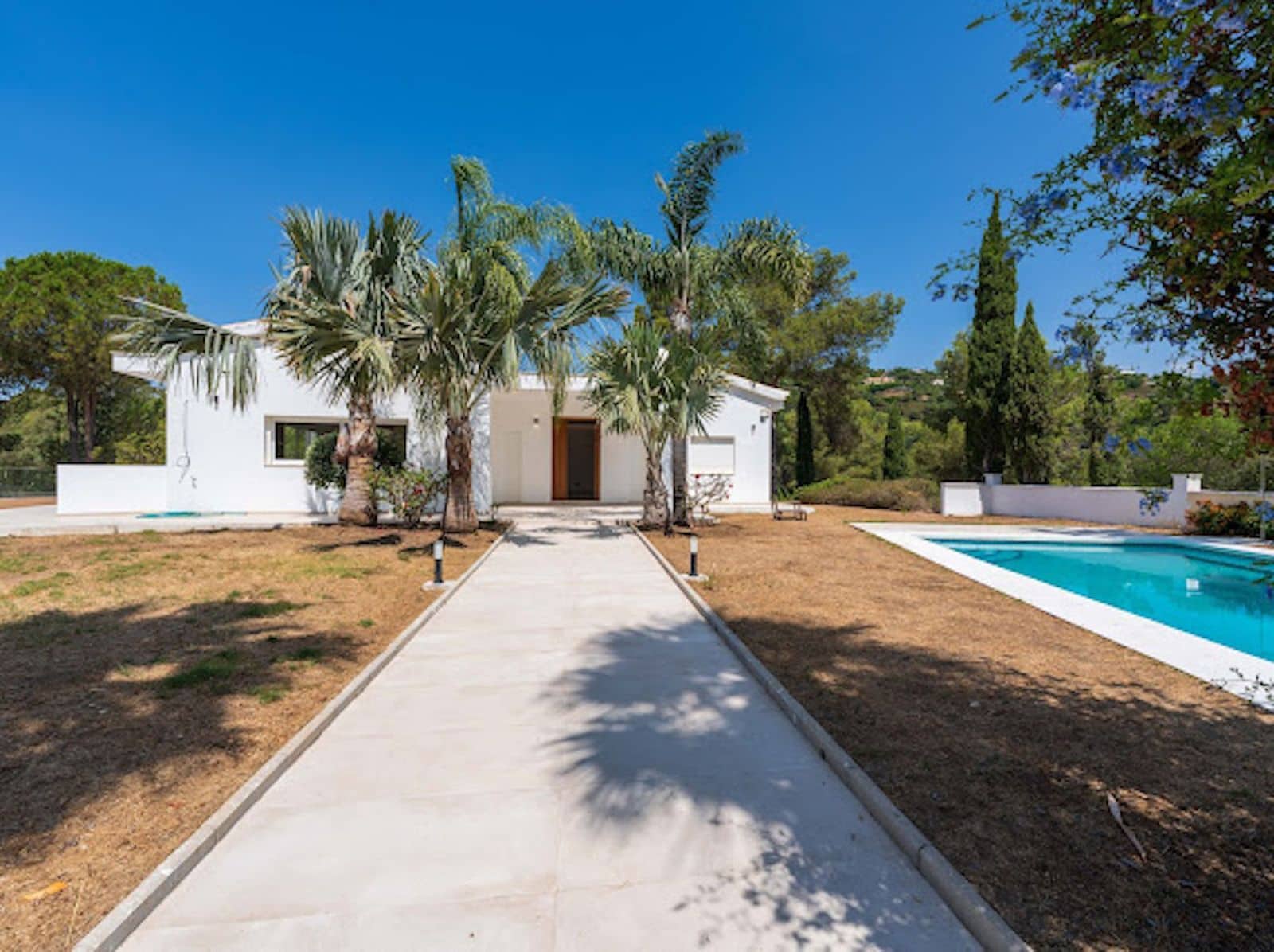 Chalet de 5 habitaciones en El Madroñal en venta - 3.600.000 € (Ref: 9933802)