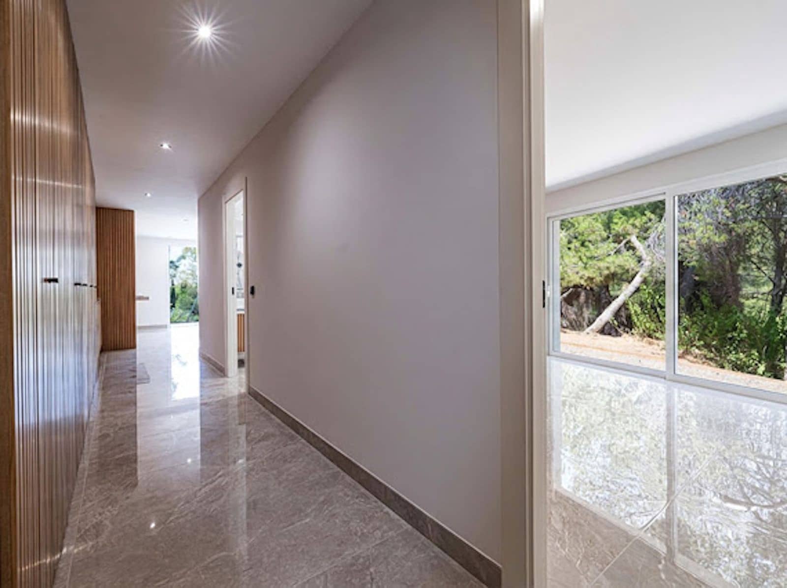Chalet de 5 habitaciones en El Madroñal en venta - 3.600.000 € (Ref: 9933802)